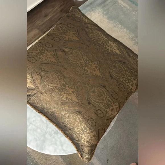 Robb & Stucky Custom Handmade Vintage Paisley Pillow - Large - 28x28’& pillow in - Picture 3 of 7